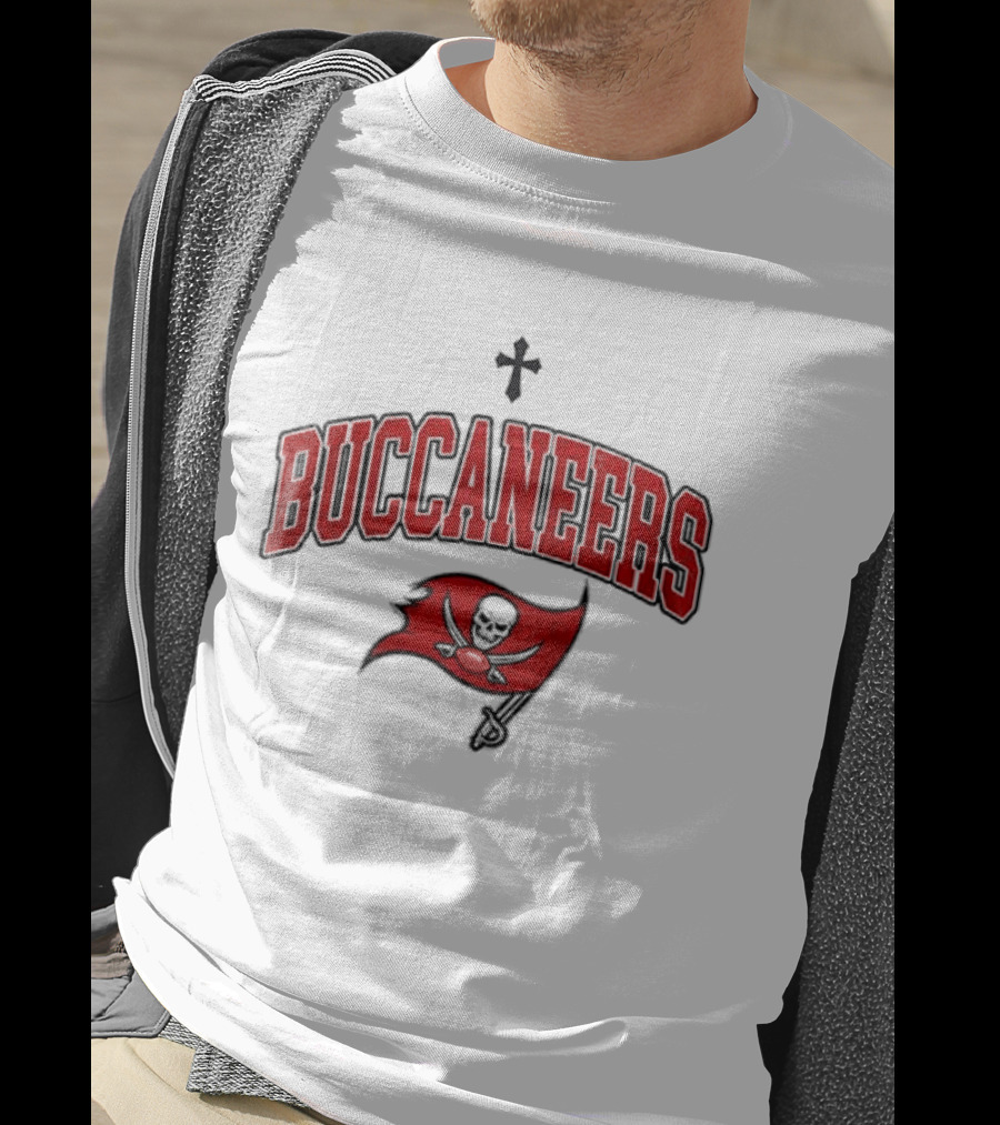 Tampa Bay Buccaneers Jesus Cross Skull Flag Lifetime Member T-Shirt