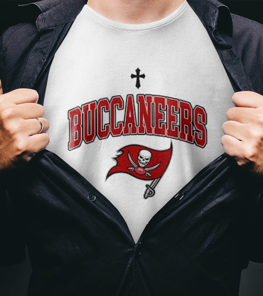 Tampa Bay Buccaneers Jesus Cross Skull Flag Lifetime Member T-Shirt