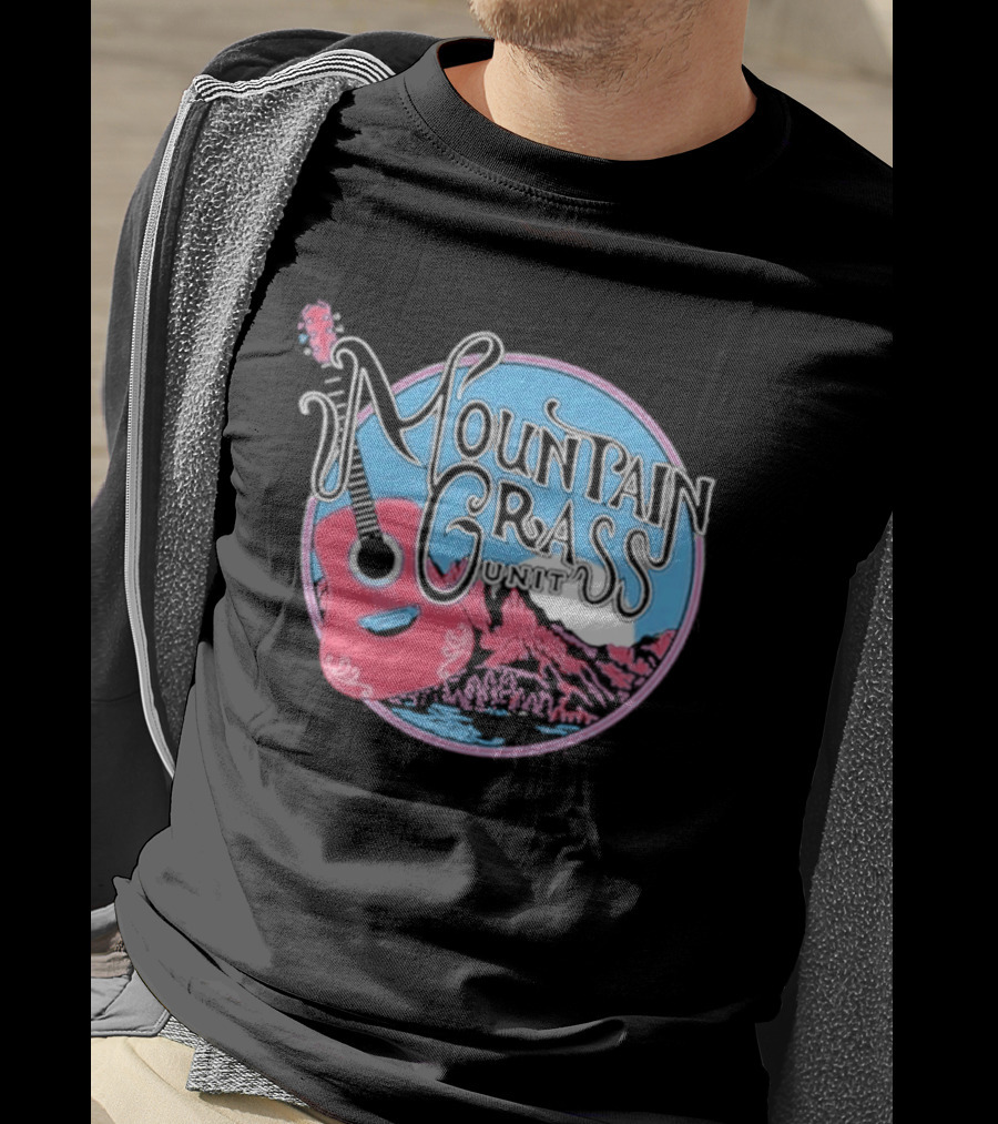 Mountain Grass Guitar Circle T-Shirt