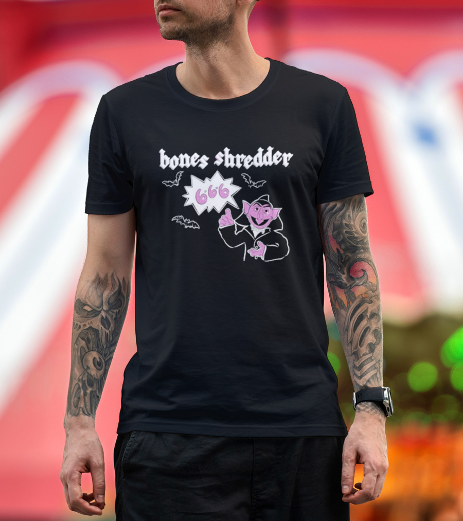 Bones Shredder Vampire Count 666 Halloween Bats T-Shirt