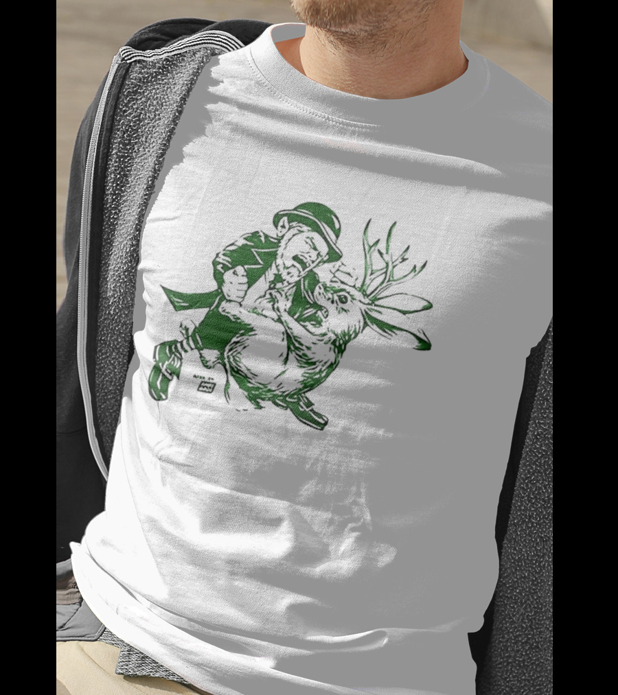 It's Always Sunny Charlie Kelly Leprechaun Versus Jackelope Iconic Character Battle T-Shirt