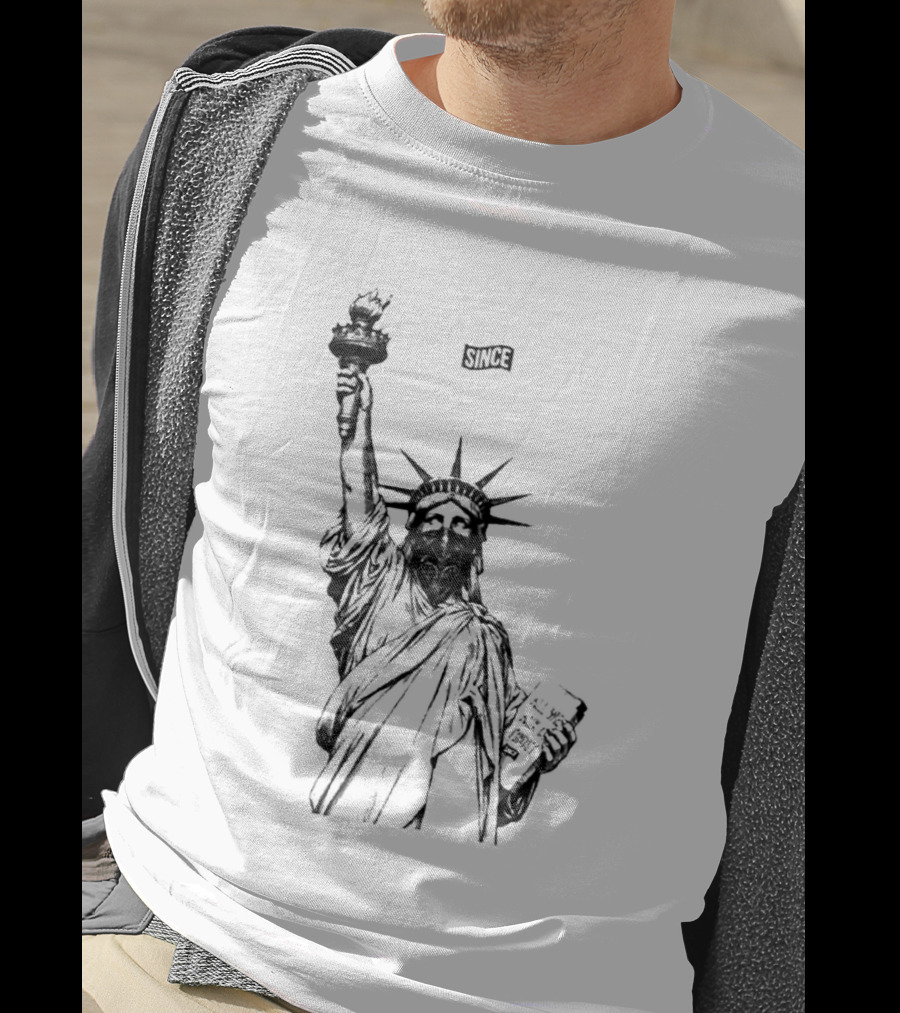 Since 1982 Liberty Statue Vintage New York T-Shirt