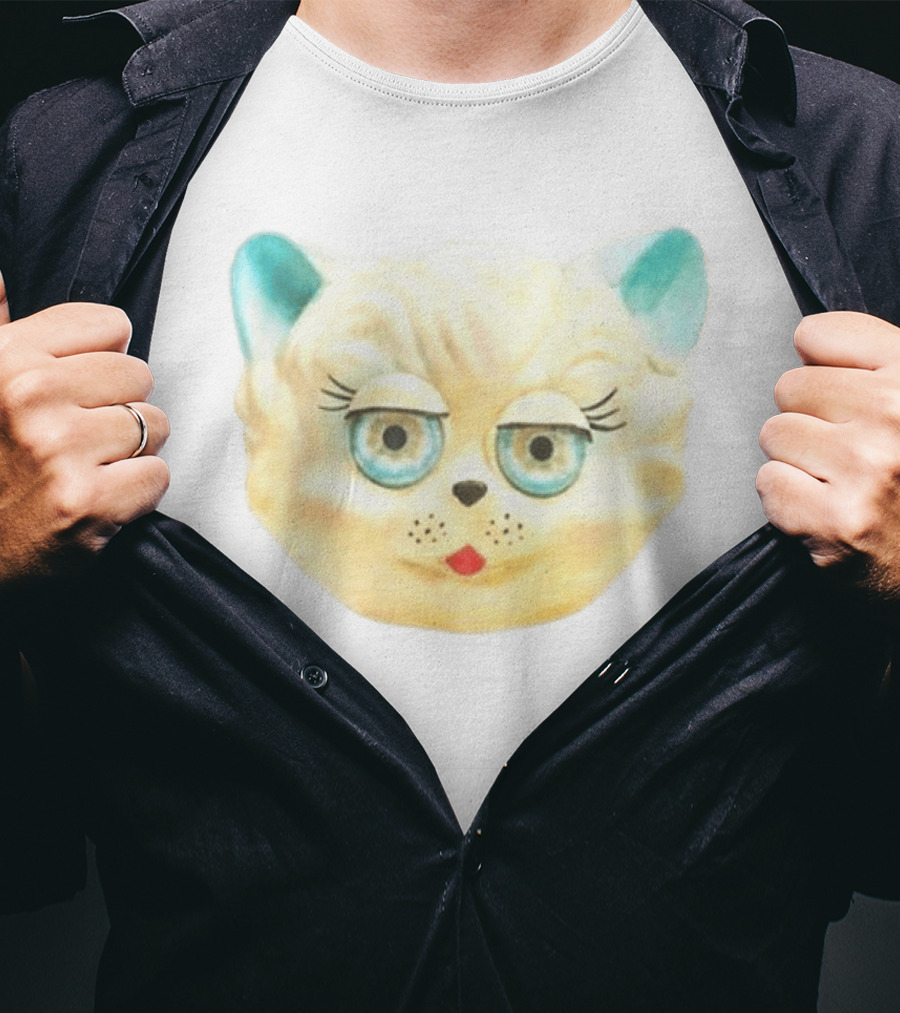 Carl Radke Valentino Le Chat De La Maison Vintage Cat Figurine T-Shirt