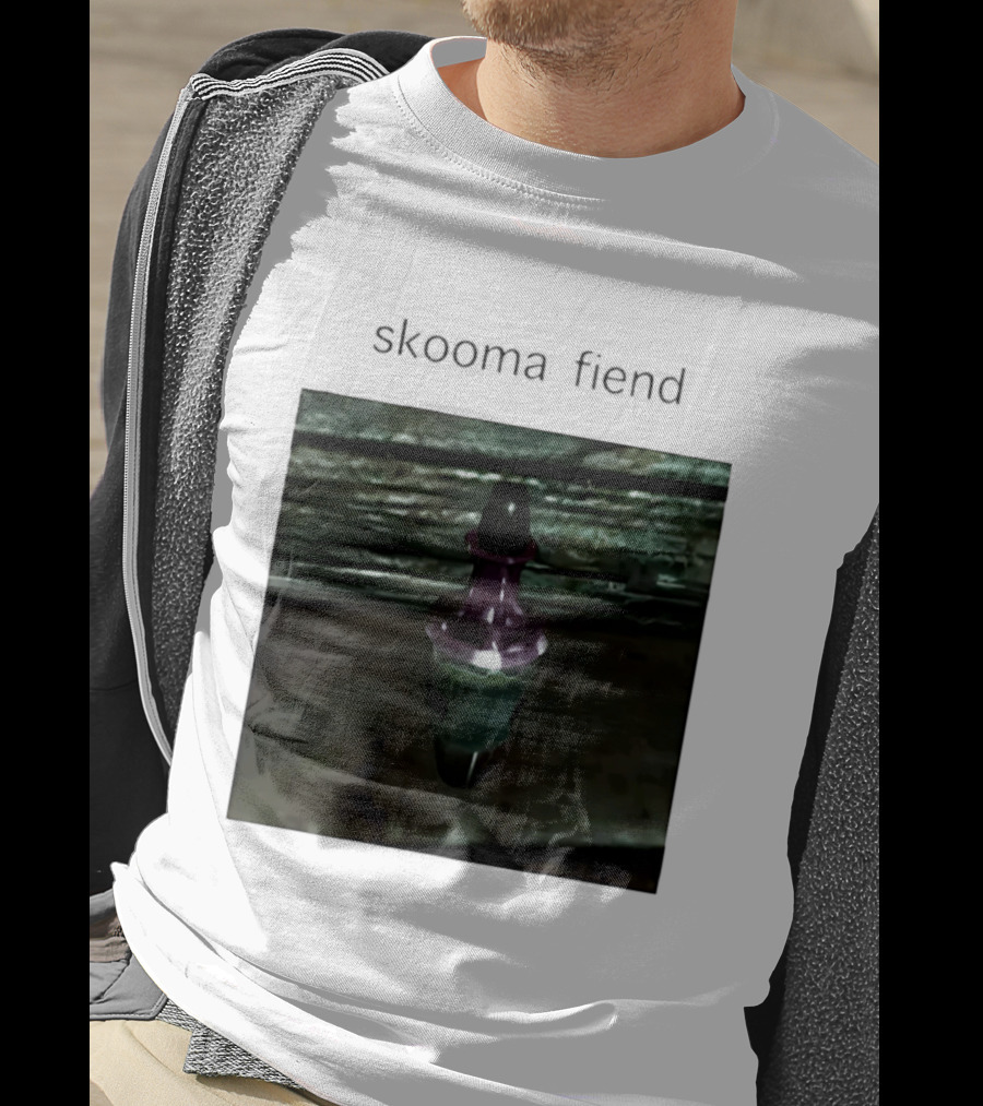 Skooma Fiend Skyrim Potion Character Reference T-Shirt