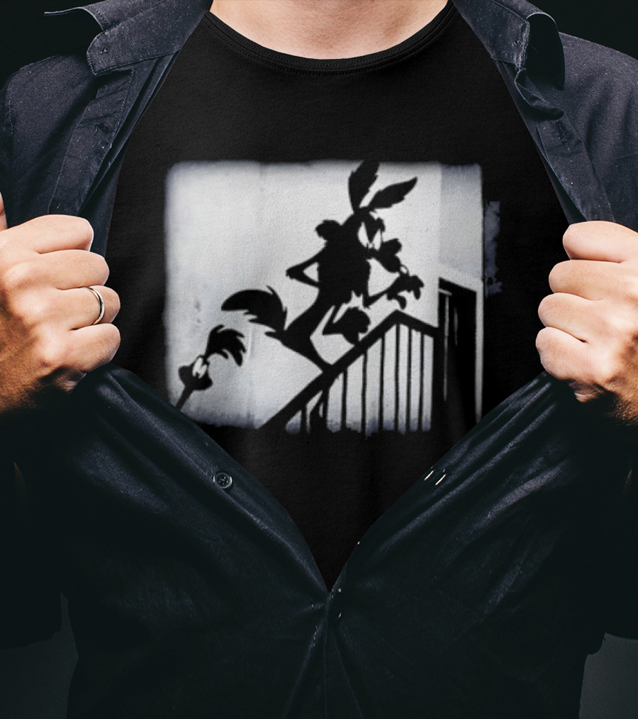 Wilesferatu Wile E. Coyote Road Runner Looney Tunes Silhouette Stairs T-Shirt