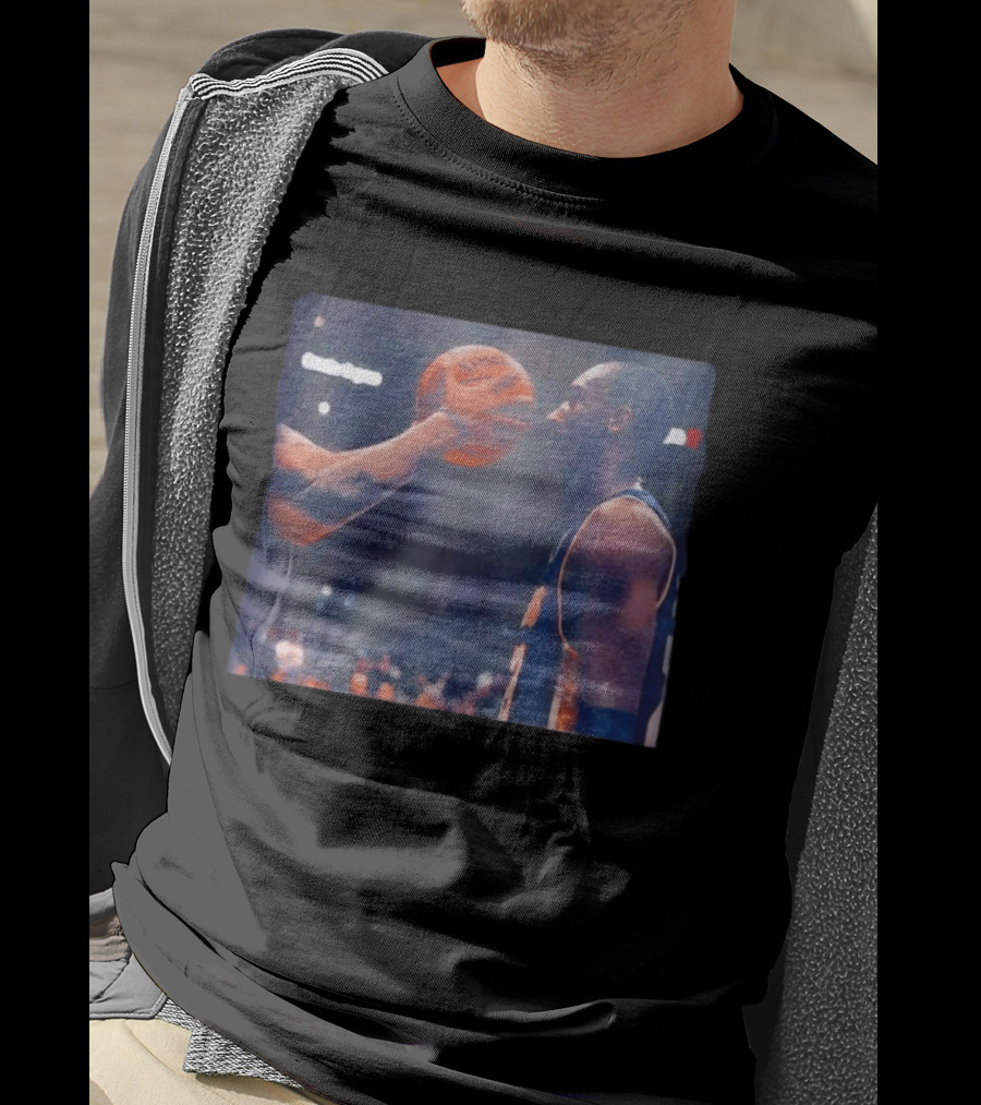 Kobe Bryant Los Angeles Lakers Basketball Legend NBA Iconic Moment T-Shirt