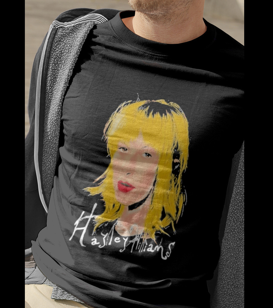 Hayley Williams 2026 Blonde Hair Red Lips T-Shirt
