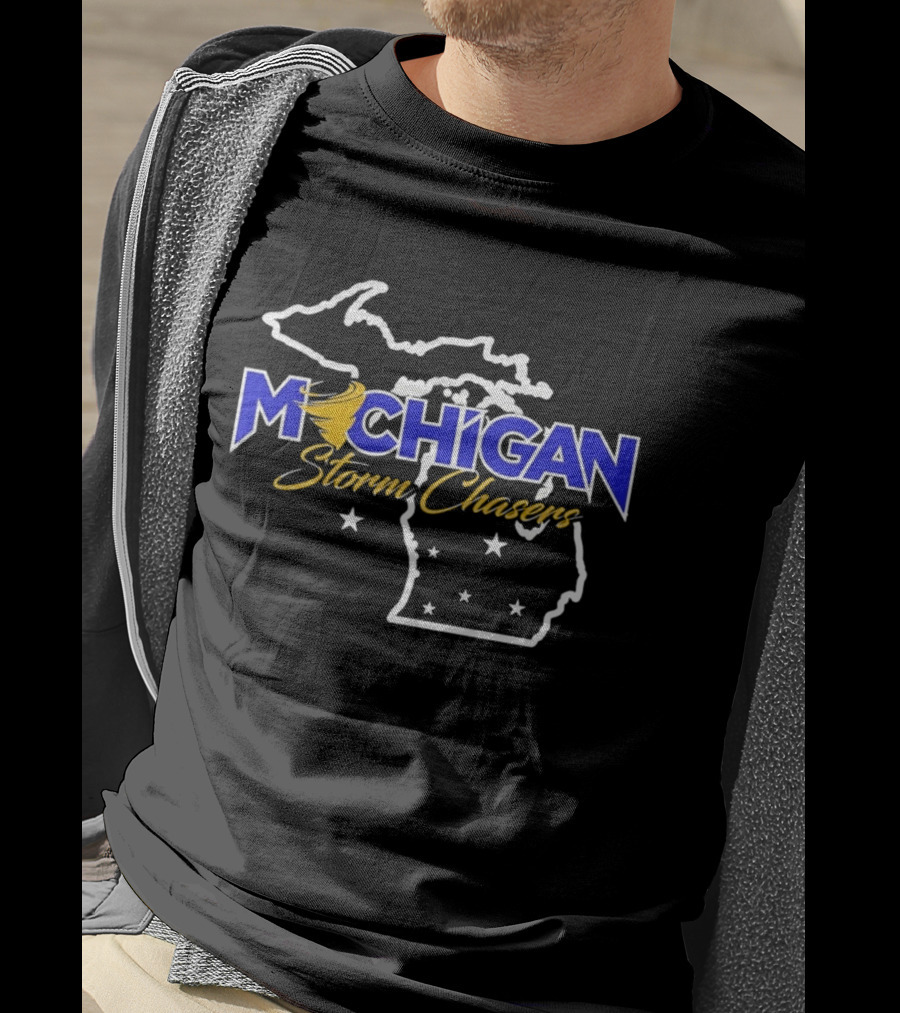 Michigan Storm Chasers Map Tornado Stars T-Shirt