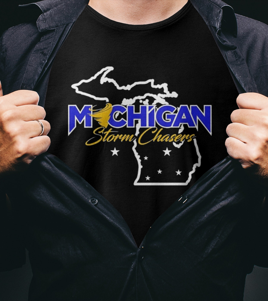 Michigan Storm Chasers Map Tornado Stars T-Shirt