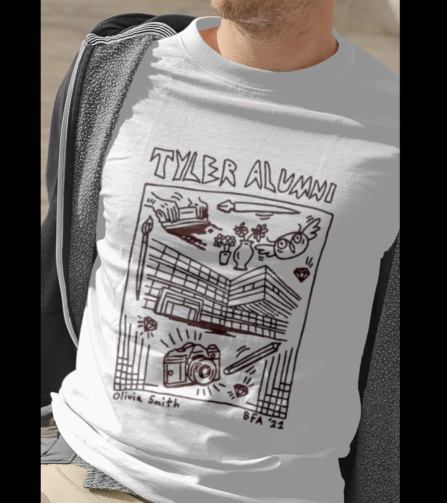 Tyler Alumni Olivia Smith BFA 2021 Art School Sketch With Camera And Building T-Shirt