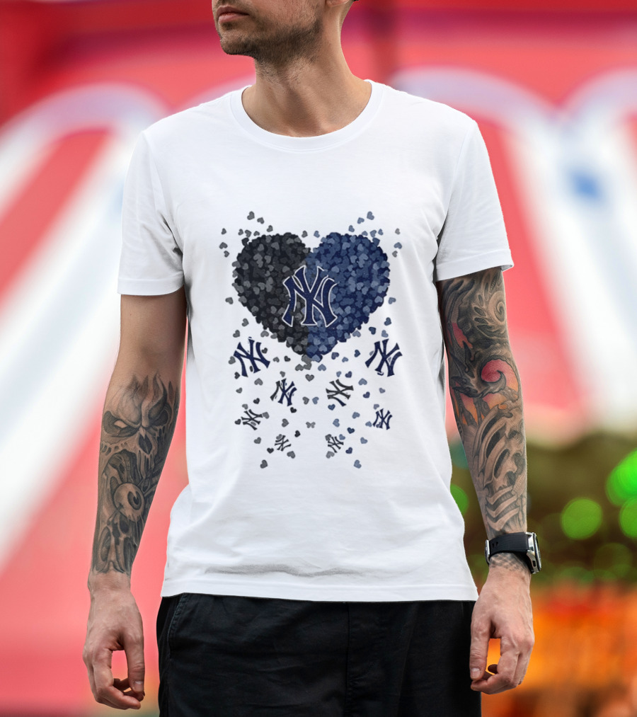 New York Yankees MLB Heart 2026 T-Shirt