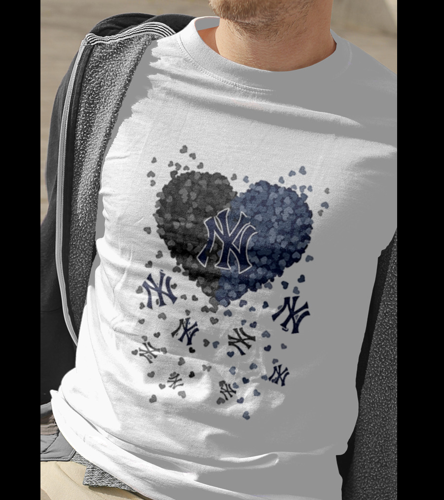 New York Yankees MLB Heart 2026 T-Shirt