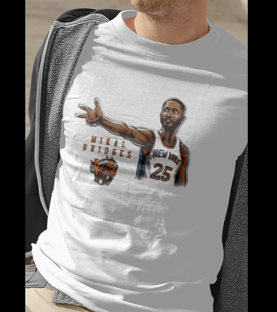 Mikal Bridges New York Knicks 25 Basketball Pose T-Shirt