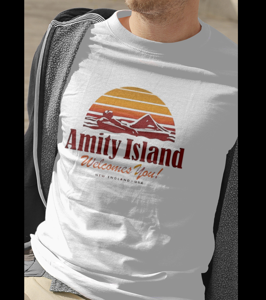 Amity Island Welcomes You New England USA Sunset Scene T-Shirt