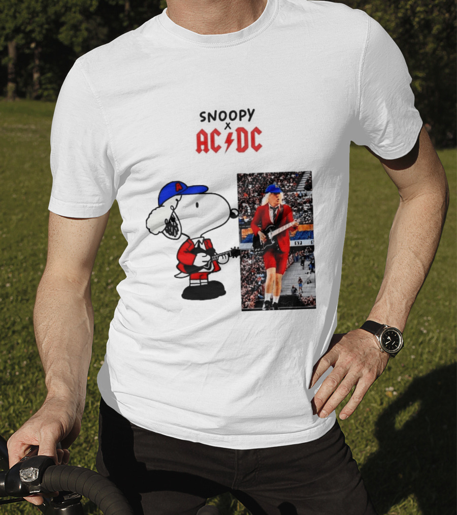 Snoopy Peanuts AC DC Angus Young Rock Concert T-Shirt