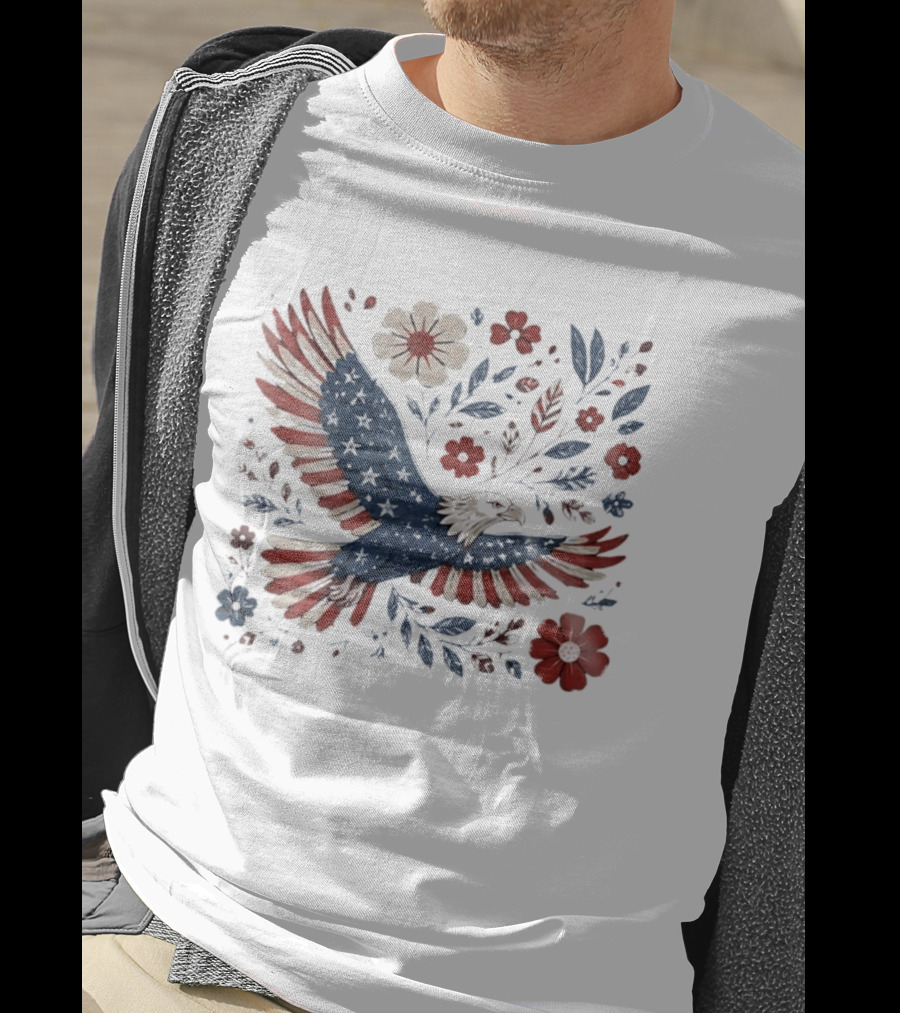 Patriotic Eagle 4th Of July USA 250th Anniversary Freedom Floral T-Shirt