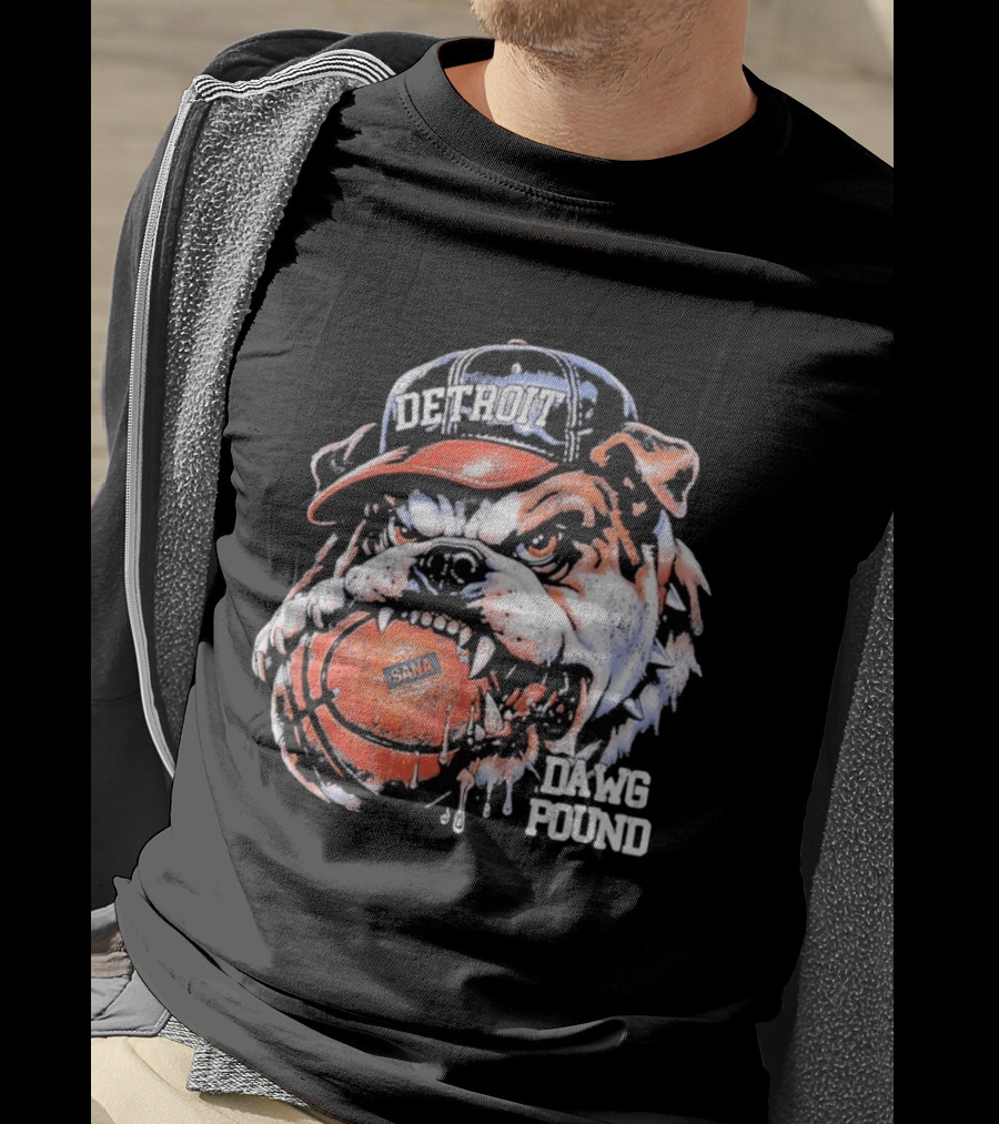 Detroit Bulldog Holding Basketball Dawg Pound T-Shirt