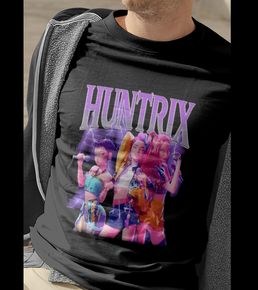 Huntrix Kpop Band Cartoon Characters With Microphones T-Shirt