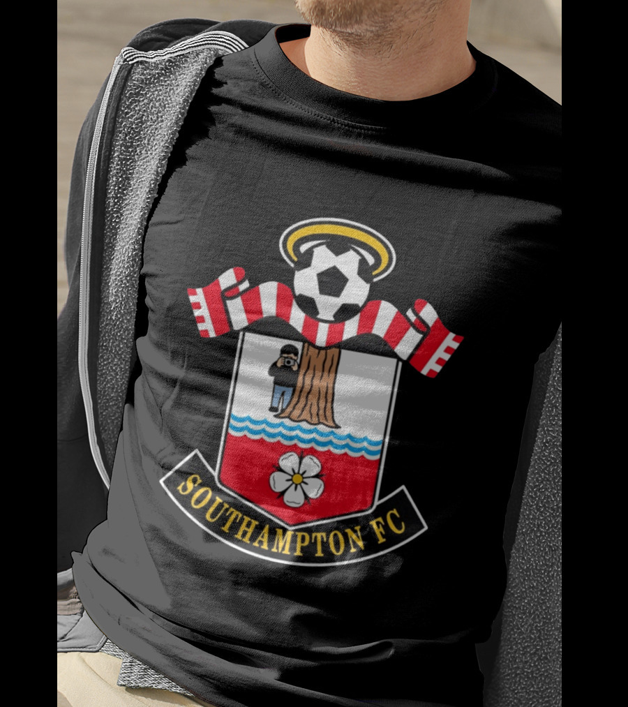 Southampton FC Crest Meme Tree Photographer Football T-Shirt