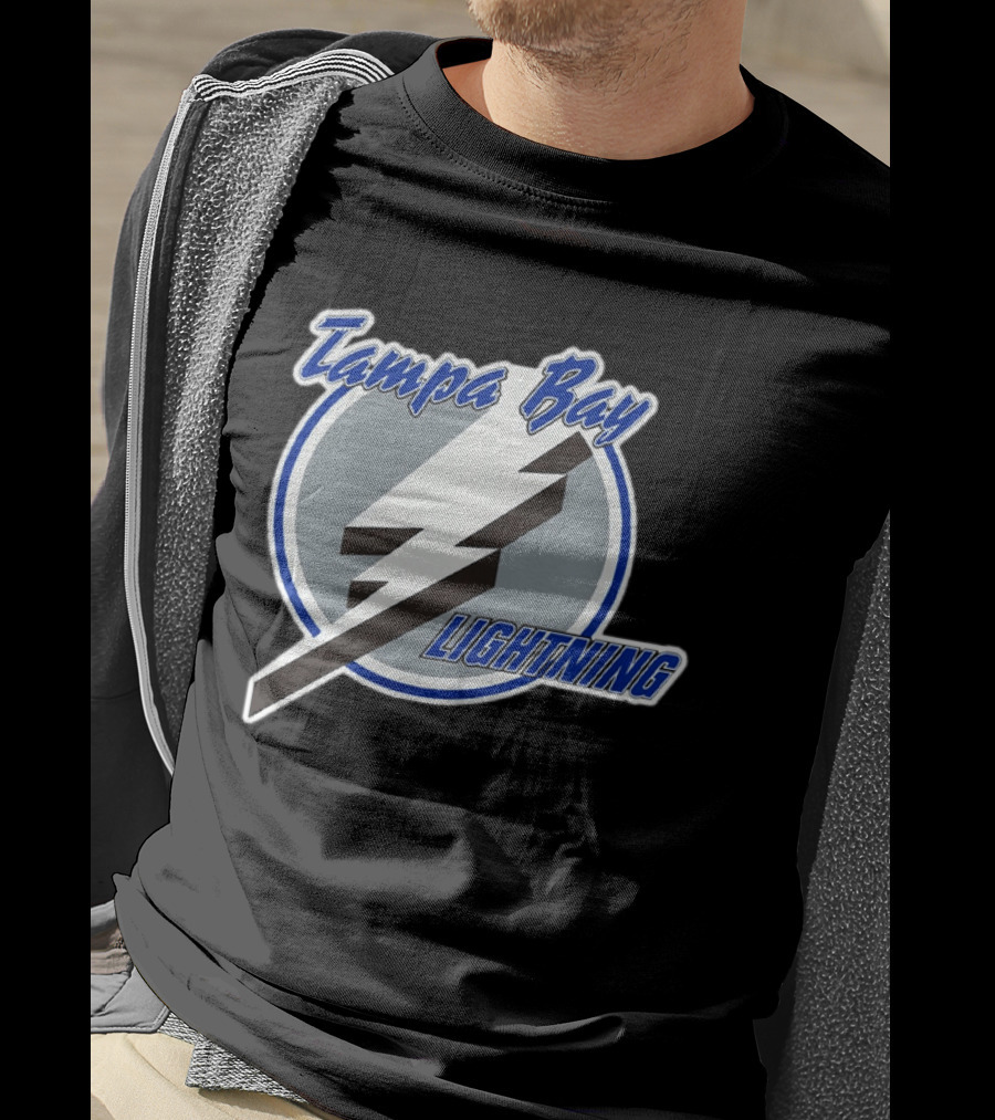 Tampa Bay Lightning 90s Vintage Style Retro Classic NHL Team T-Shirt