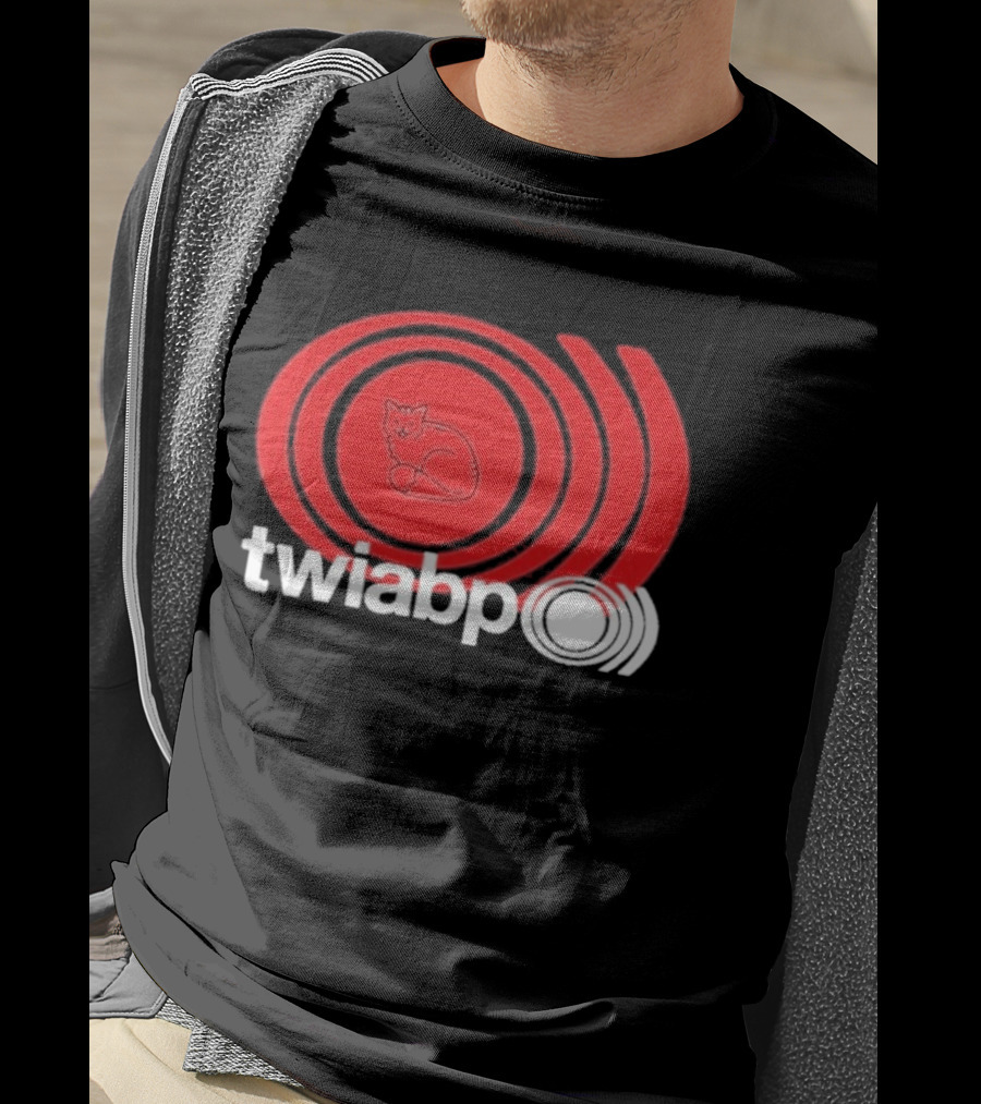 Twiabp Sunn Rip Cat In Red Concentric Circle T-Shirt