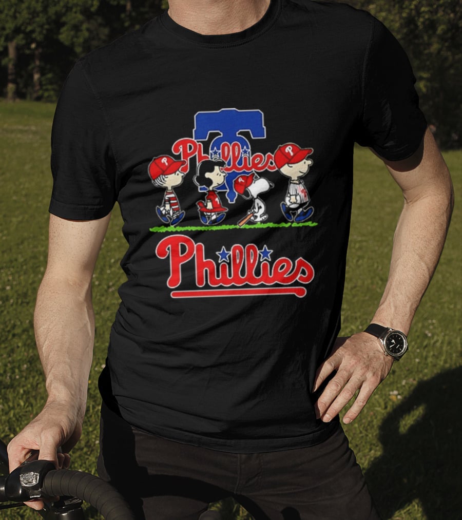 Snoopy Charlie Brown Linus Lucy Phillies Baseball 2026 T-Shirt
