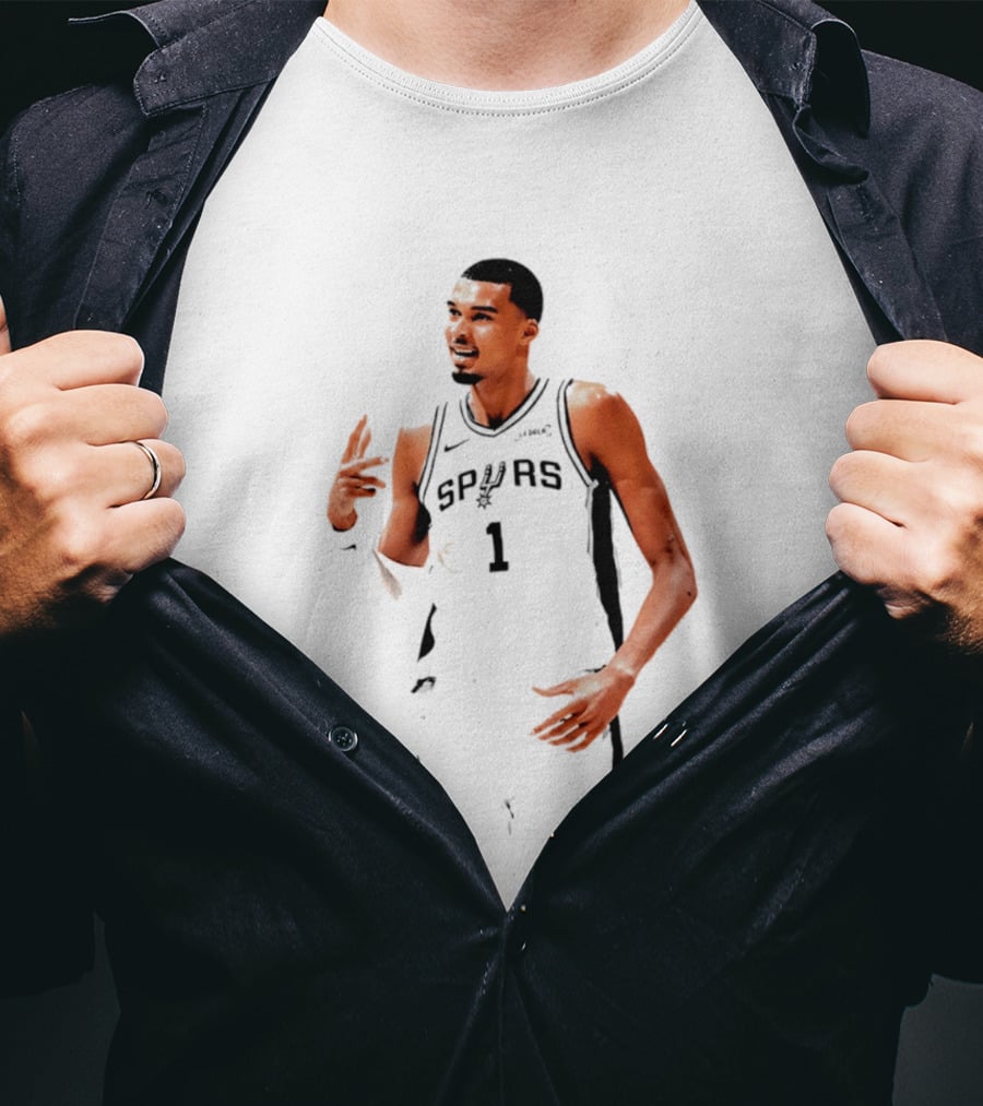 Victor Wembanyama Spurs Number 1 Rock Hand Gesture T-Shirt