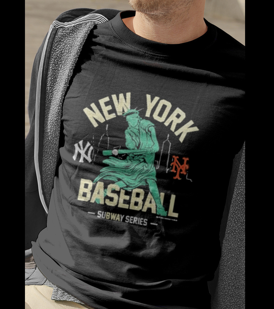 New York Baseball 2026 Subway Series Yankees Mets Statue Liberty T-Shirt