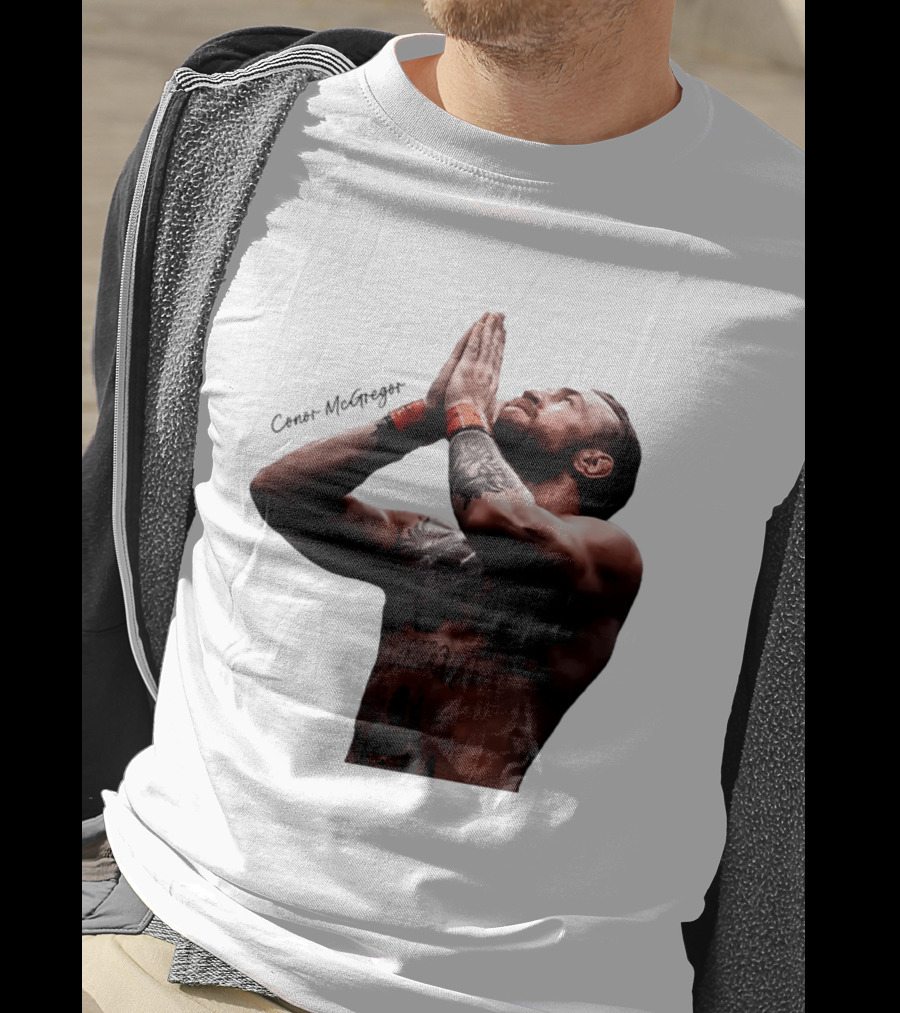 Conor McGregor Returning Pray Pose Tattooed MMA Fighter T-Shirt