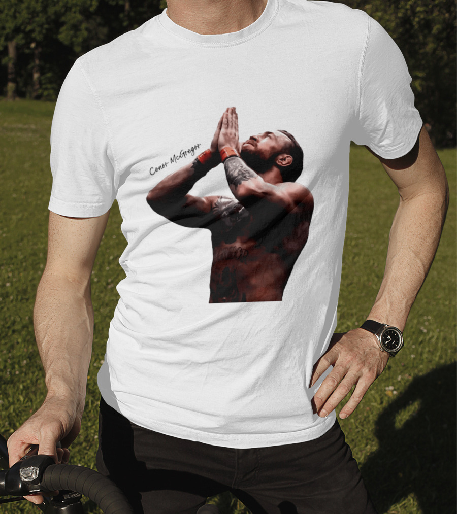 Conor McGregor Returning Pray Pose Tattooed MMA Fighter T-Shirt