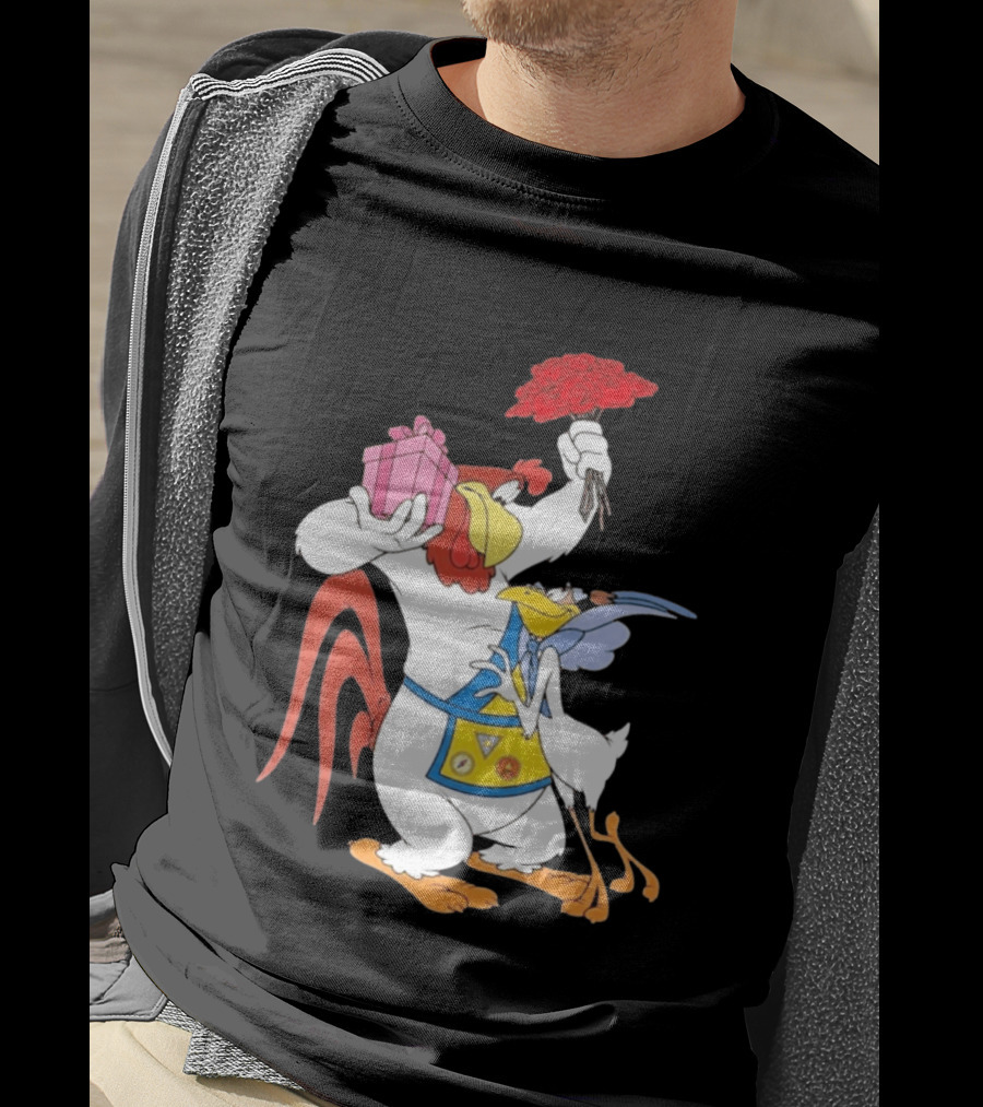 Foghorn Leghorn Miss Prissy Holding Roses And Gift Valentine Looney Tunes T-Shirt