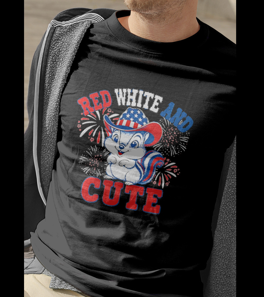 Red White And Cute Fireworks Patriotic Squirrel Cowboy Hat T-Shirt