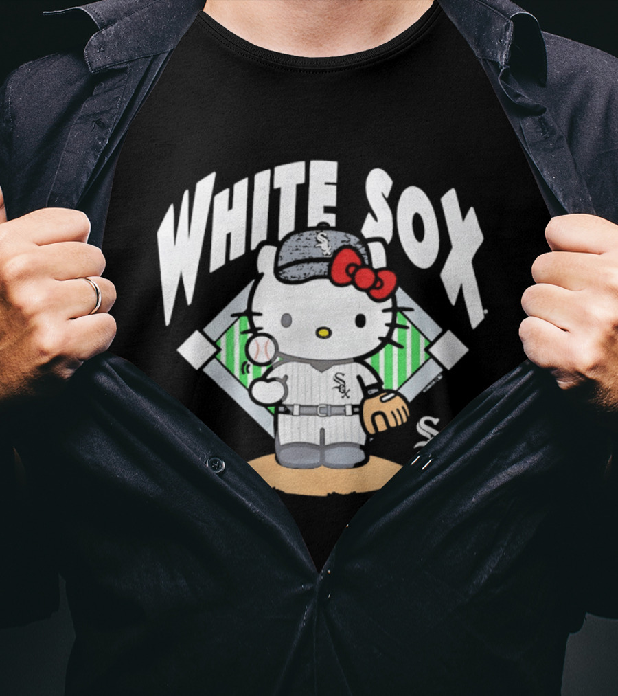 Hello Kitty Playing Baseball With Chicago White Sox T-Shirt