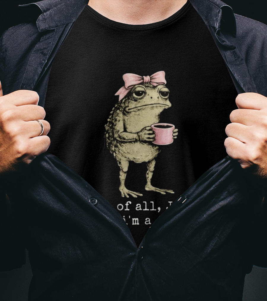 Christian Frog First Of All Jesus Thinks I'm A Delight Pink Bow Cute Cup T-Shirt