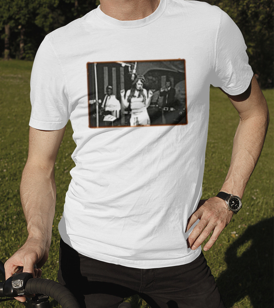 Sienna Spiro Visitor Studio Retro Black And White Music Scene T-Shirt