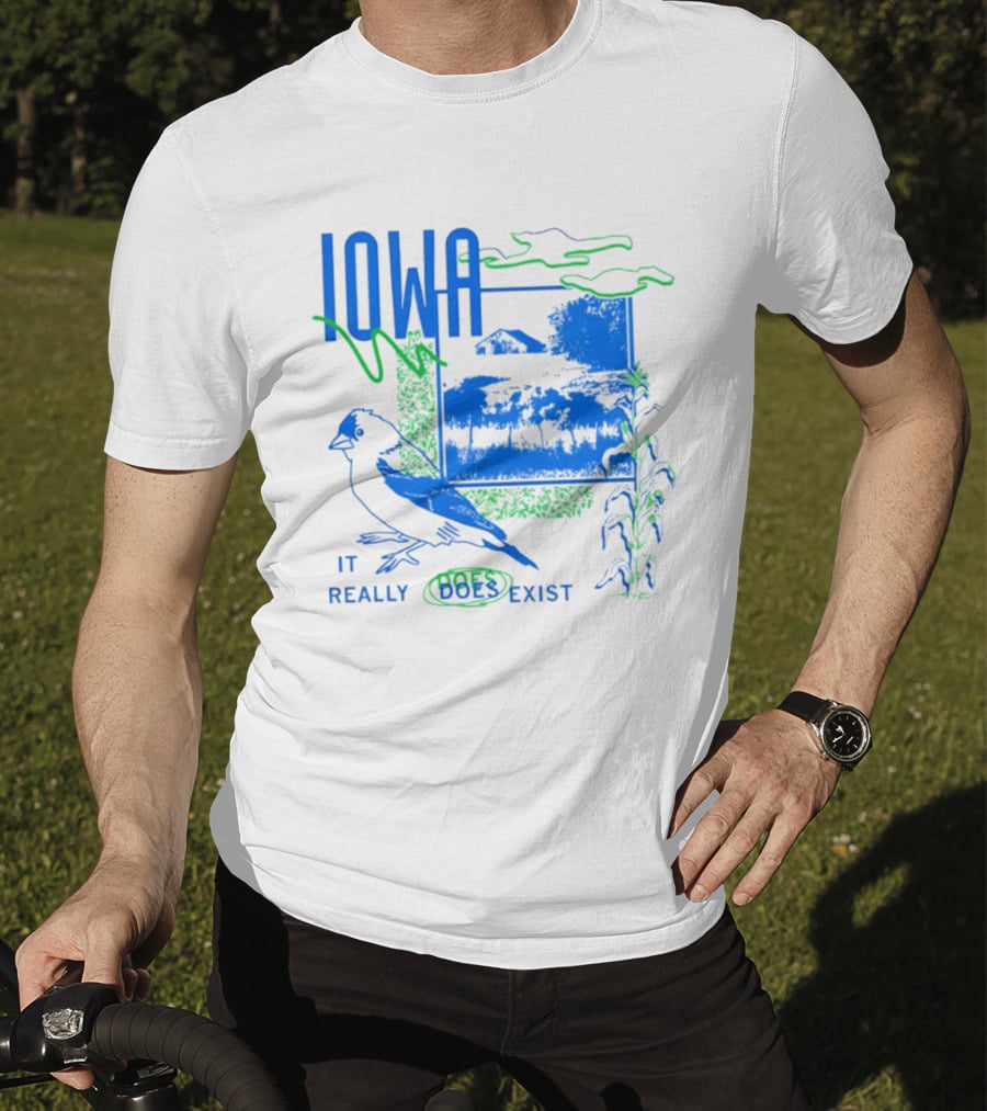 Iowa It Really Does Exist 90s Style Scenic Landscape Bird And Cornfield T-Shirt