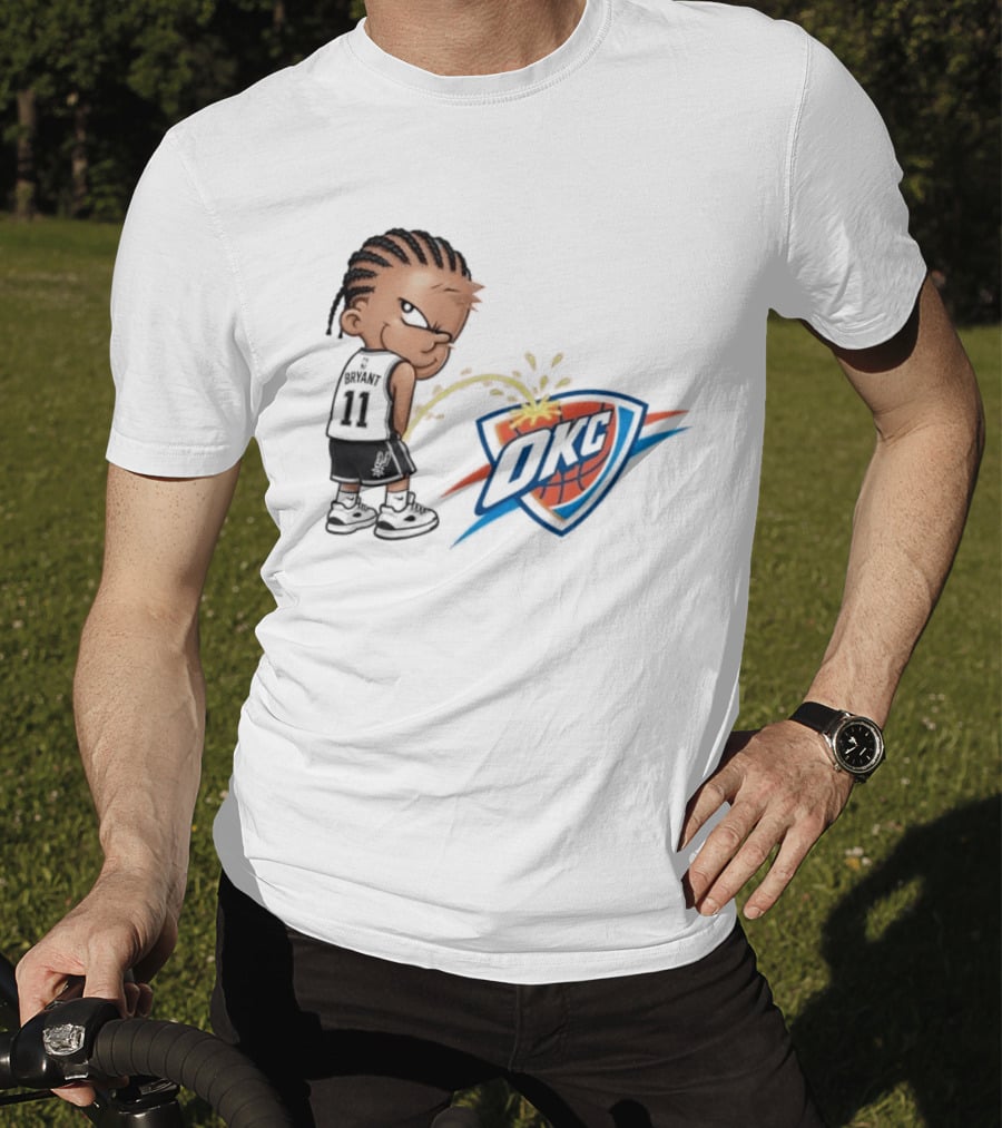 San Antonio Spurs Carter Bryant Peeing On OKC Thunder Caricature T-Shirt