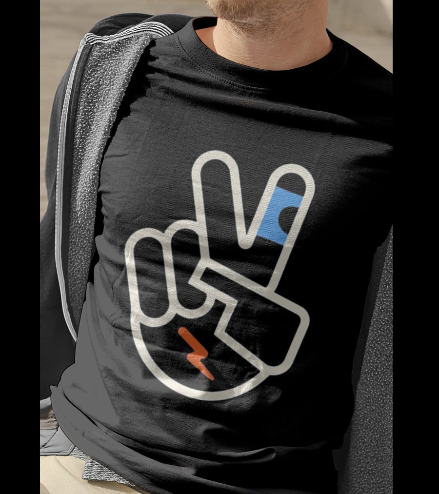 OKC Thunder Shai Gilgeous Alexander Peace Sign Celebration T-Shirt
