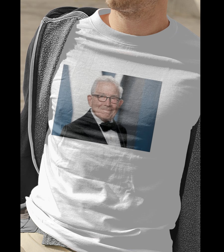 Donald E. Newhouse Low Profile Heir To A Media Empire Dies At 96 T-Shirt