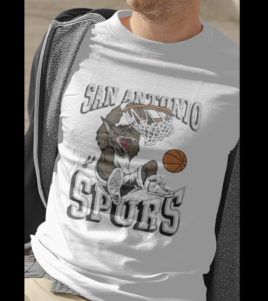 San Antonio Spurs Basketball Dunking T-Shirt