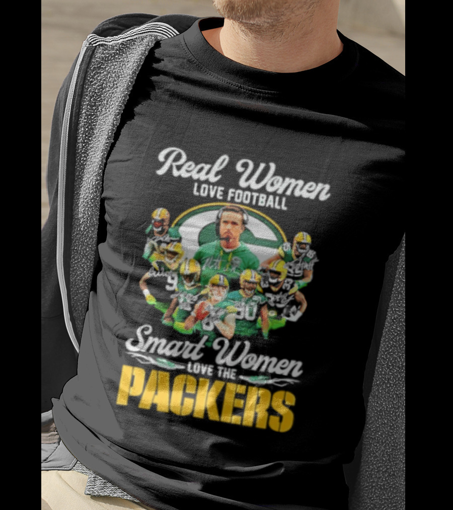 Real Women Love Football Smart Women Love The Packers T-Shirt
