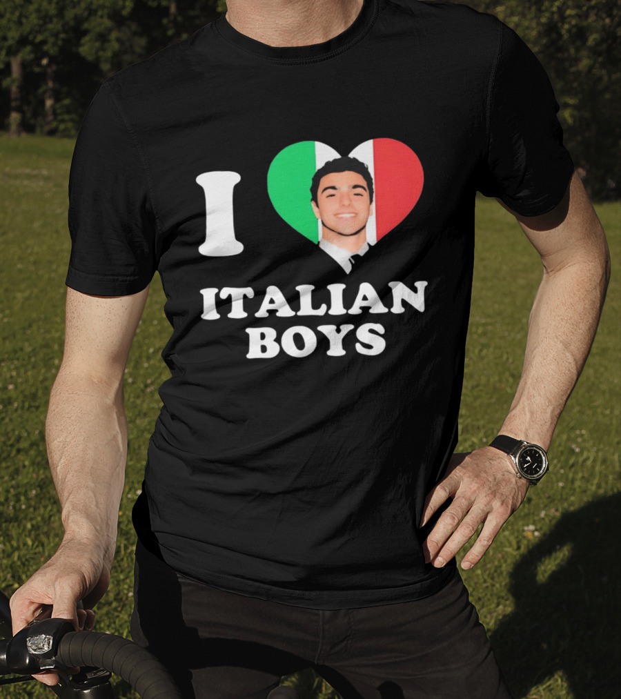 I Love Italian Boys Luigi Mangione Heart Flag T-Shirt