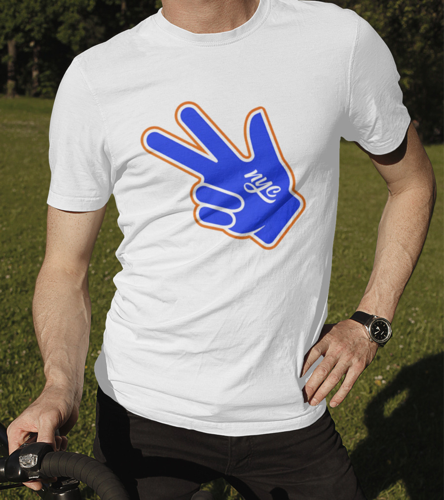 New York Knicks NYC Basketball Peace Sign Three Pointer T-Shirt