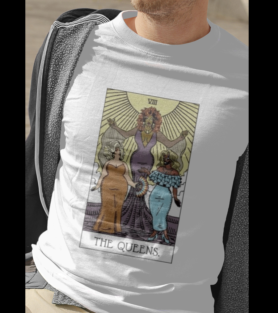 The Queens VIII Tarot Card Empowerment And Elegance T-Shirt