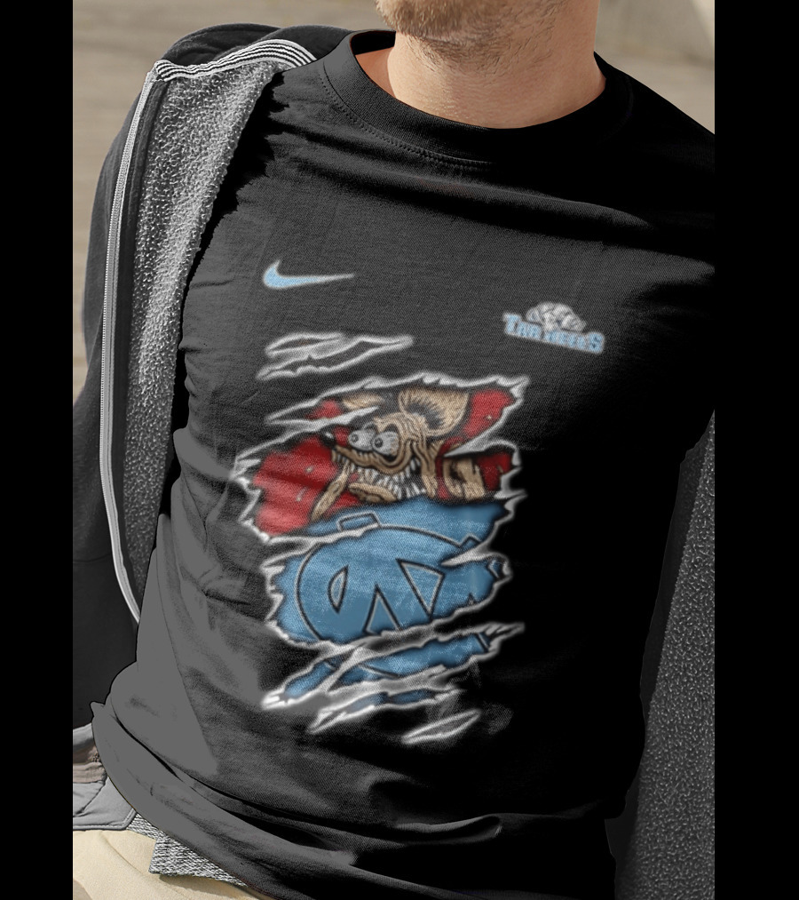 Nike North Carolina Tar Heels NCAA Rat Fink Built To Not To Bow Blue White T-Shirt