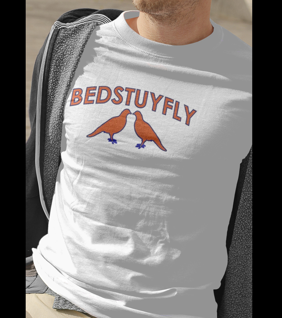 BEDSTUYFLY Kissing Pigeons Brooklyn New York Streetwear T-Shirt