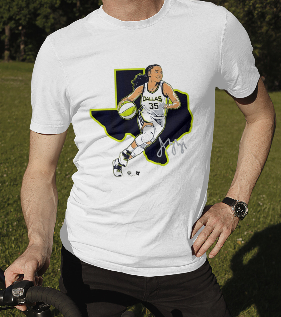 Dallas Basketball 35 Texas Map Player Dribbling T-Shirt