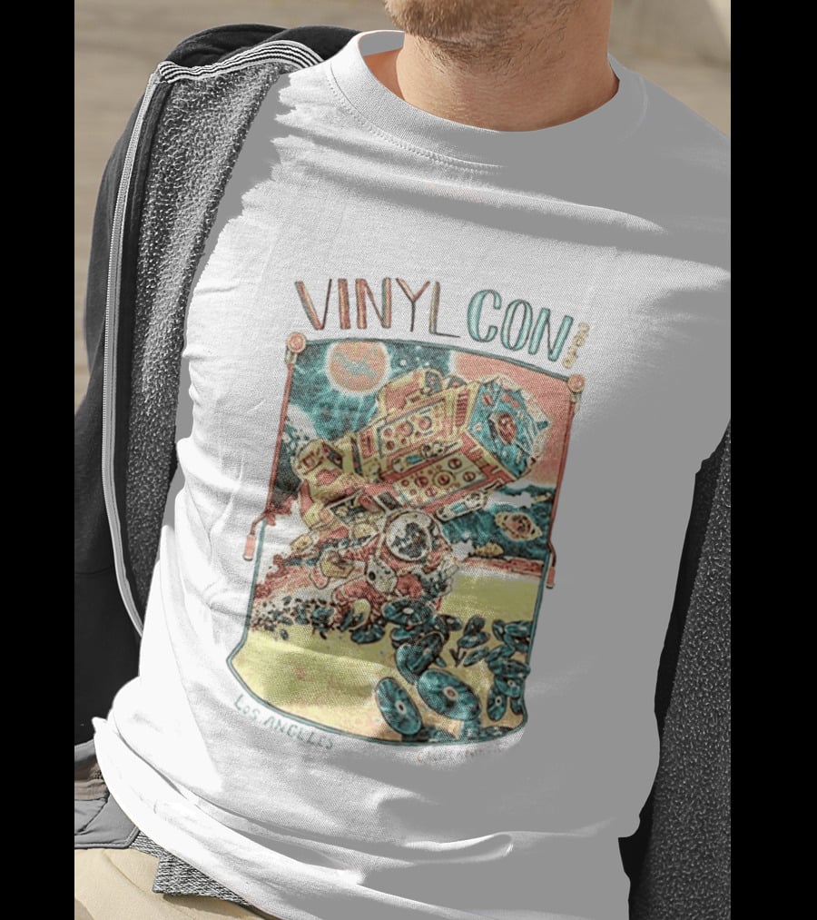 VinylCon 2026 Los Angeles August 22 23 Astronaut Carrying Boom Box With Flying Records Event T-Shirt
