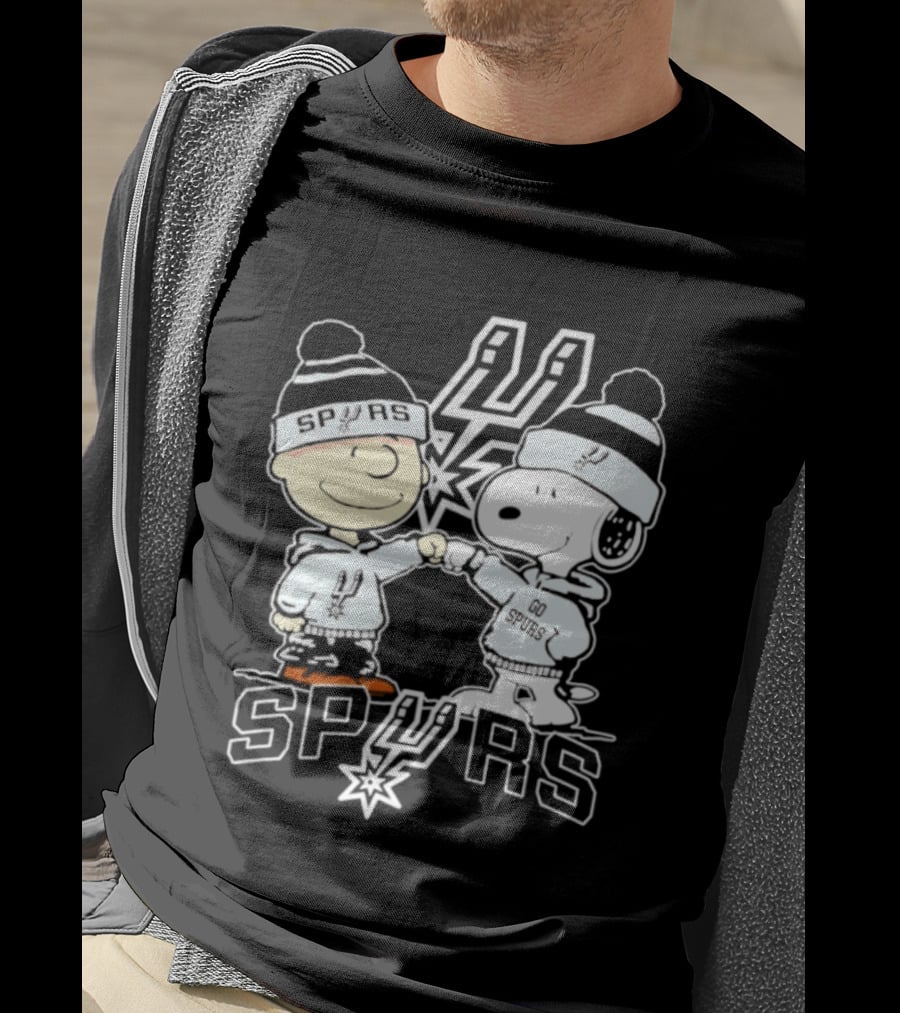 Peanuts Charlie Brown Snoopy San Antonio Spurs Fist Bump Spurs T-Shirt