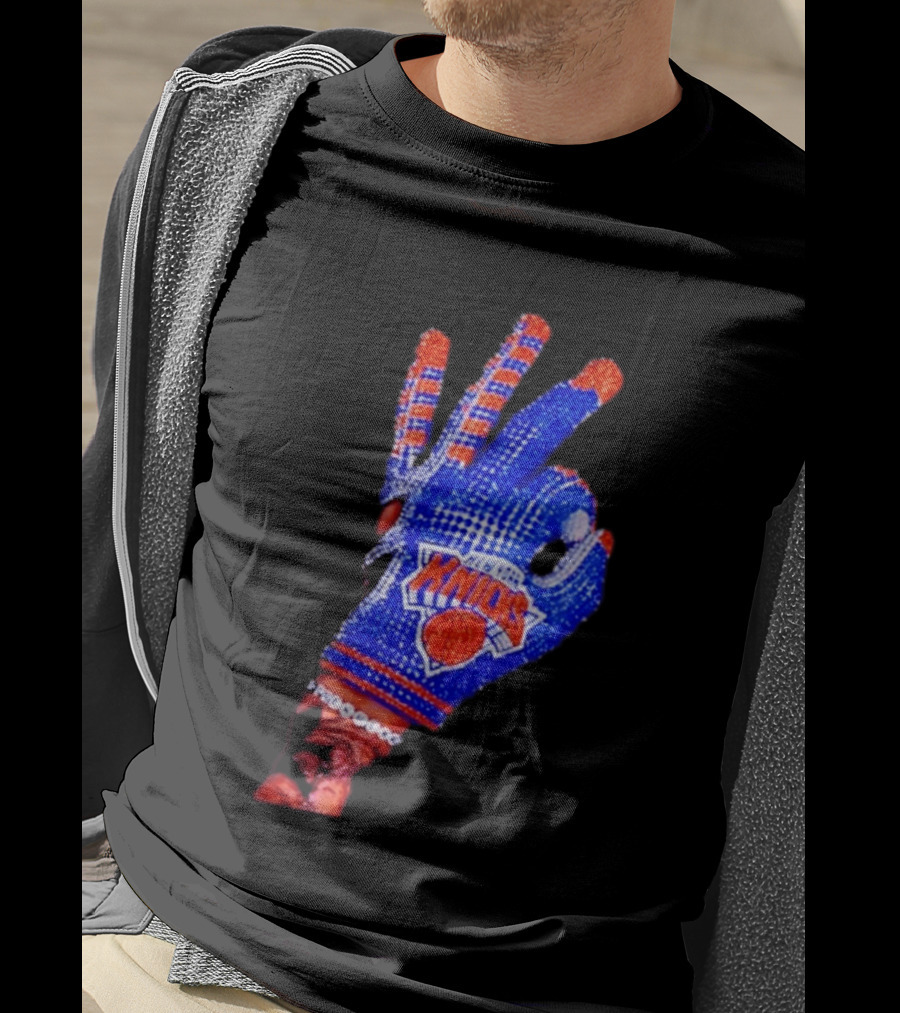 New York Knicks NBA Frenchoo Basketball Fan Glove T-Shirt